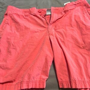 Columbia pink/red shorts